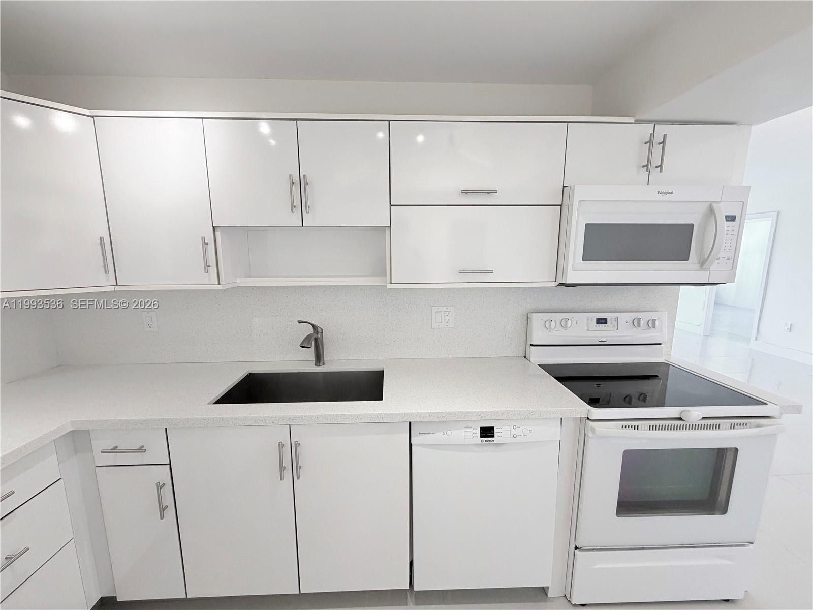 2333 Brickell Ave 1407