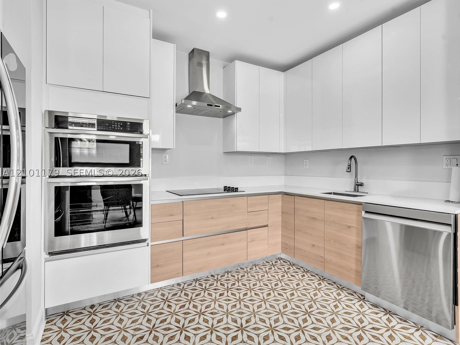 1502 Jefferson Ave 301