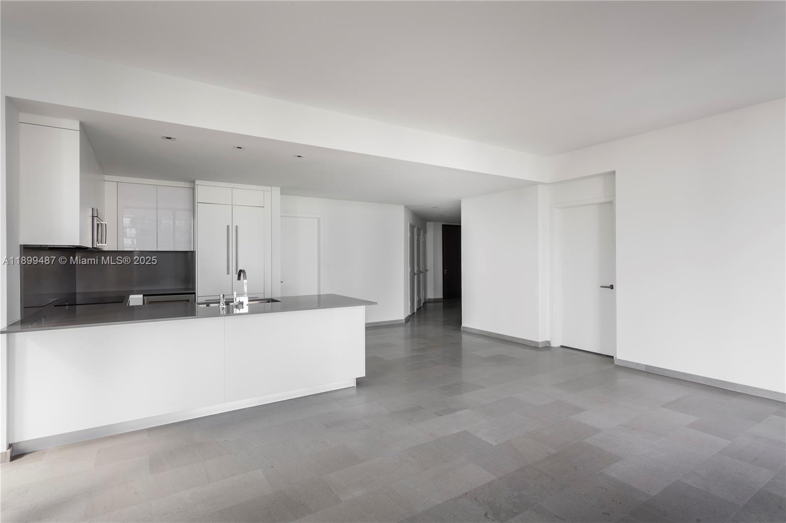 88 SW 7th St 2101
