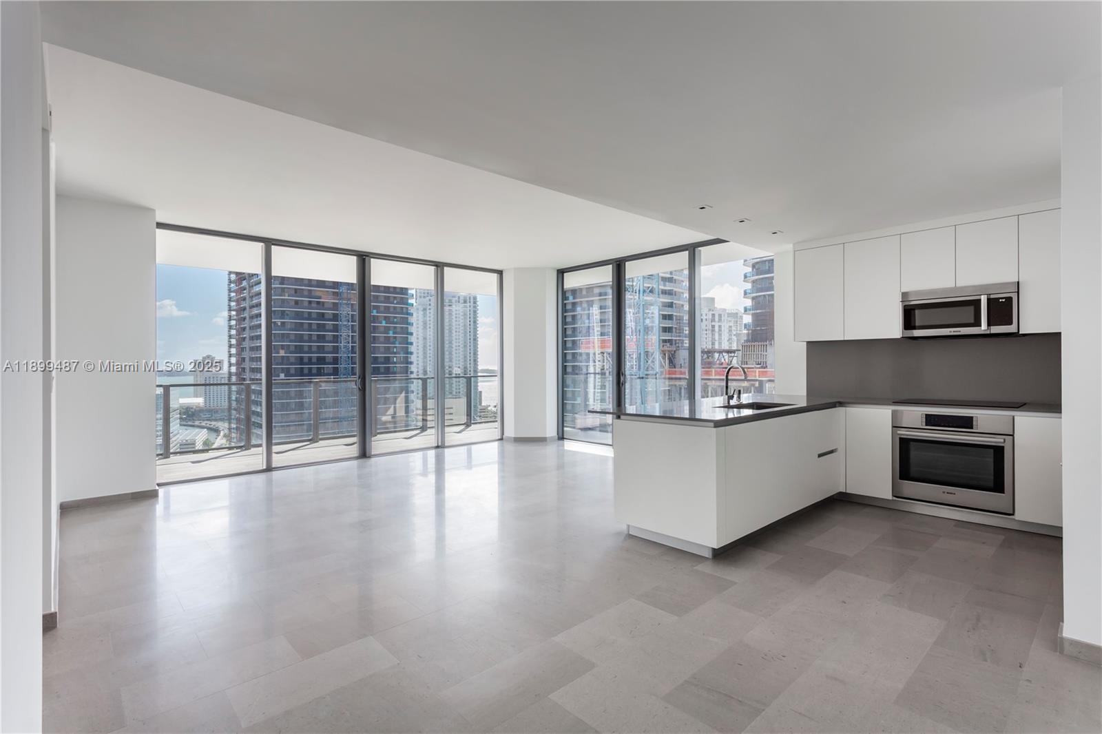 88 SW 7th St 2101