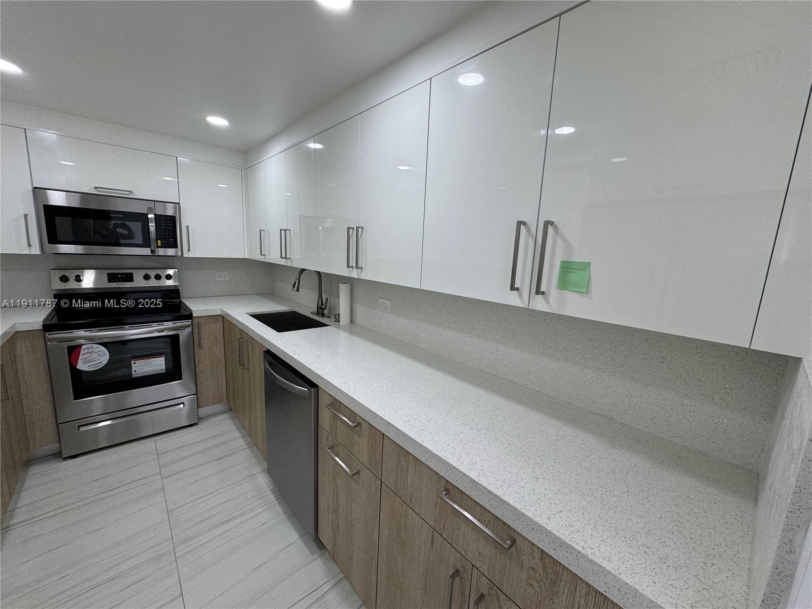 WATERVIEW CONDO - Residential