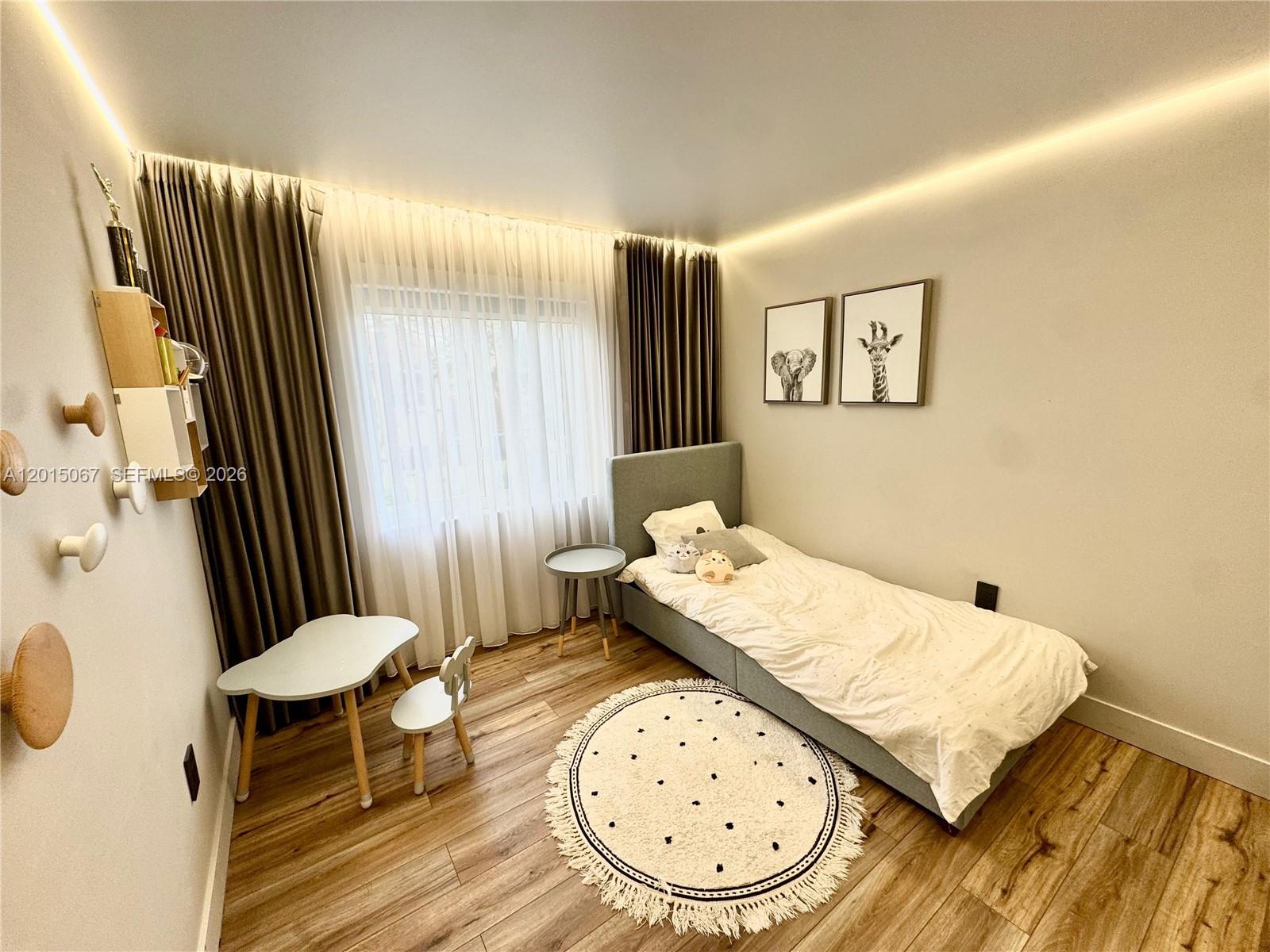 WEST LAKE VILLAGE PLAT - Residential