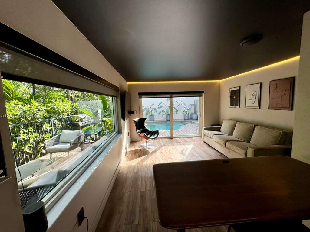 WEST LAKE VILLAGE PLAT - Residential