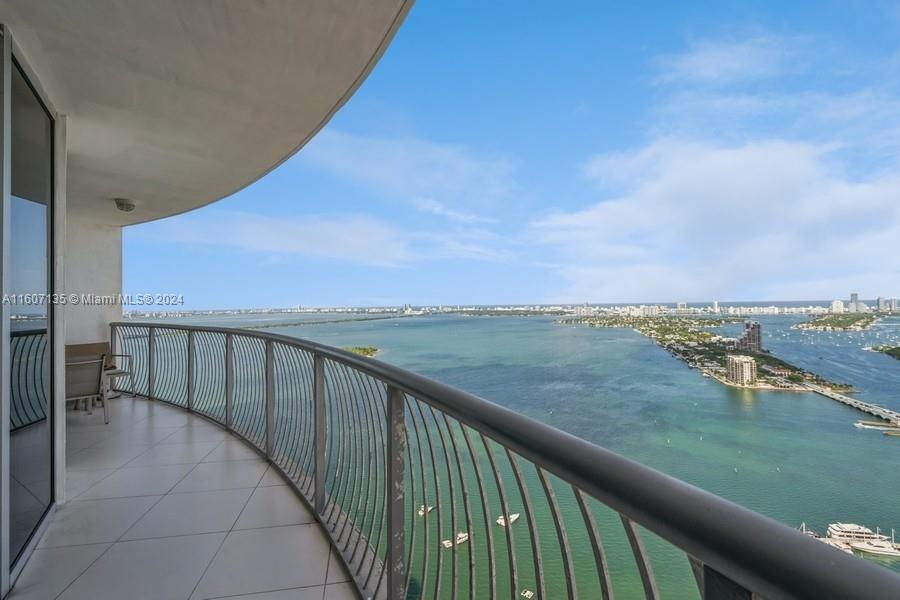 1750 N Bayshore Dr 4802