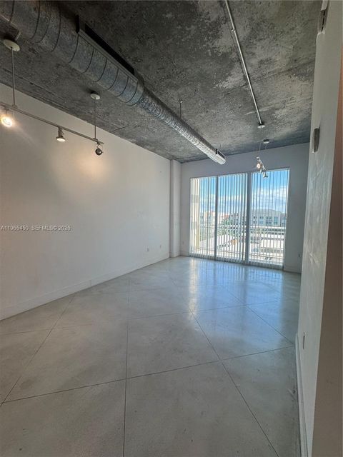 2001 Biscayne Blvd 2621 Miami FL 33137