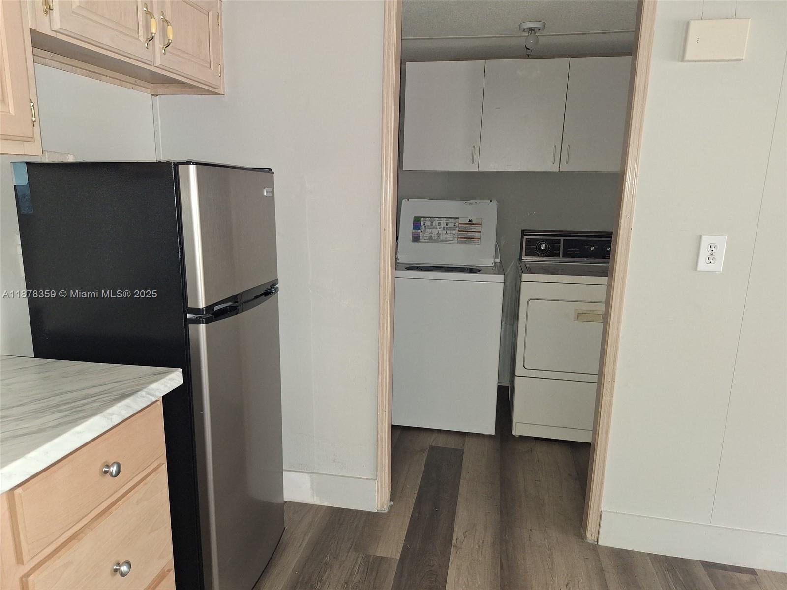 GATEWAY WEST CONDO - Residential