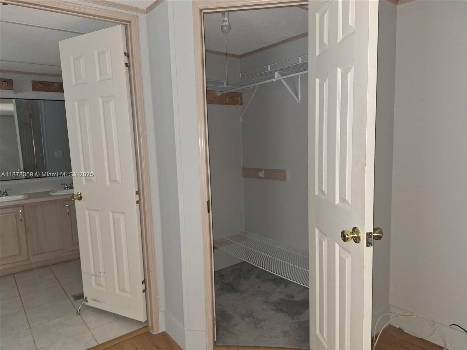 GATEWAY WEST CONDO - Residential