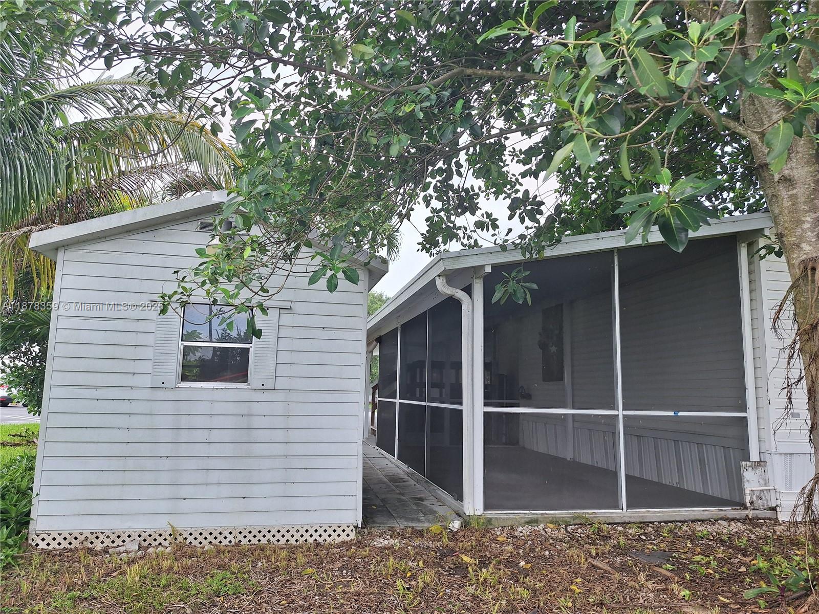 GATEWAY WEST CONDO - Residential