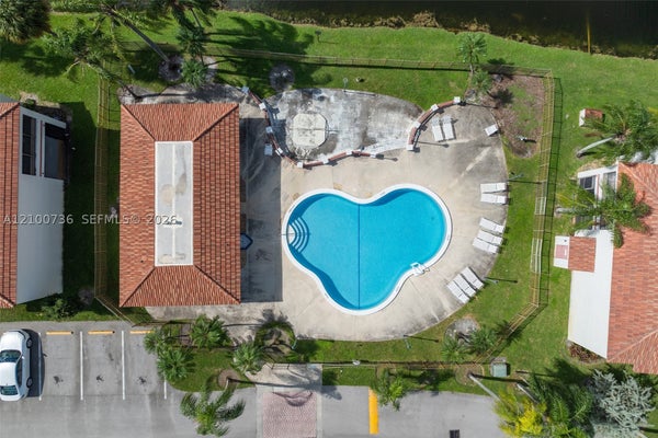 1128 N HIATUS RD APT 1128, PEMBROKE PINES, FL 33026 - Image fe8ad9ee871e4c1b084281dbaebefc98/4000351665