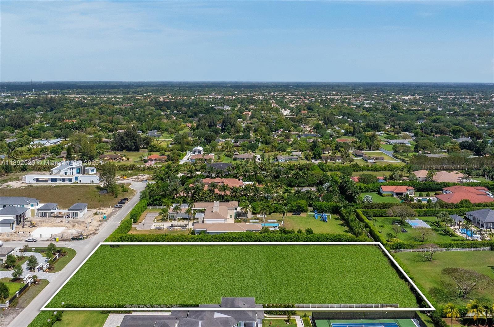 View photos, virtual tours, details... 16730 Stratford Ct