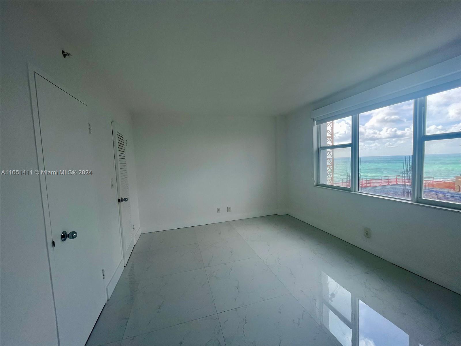 CARLISLE ON THE OCEAN CON - Residential Lease