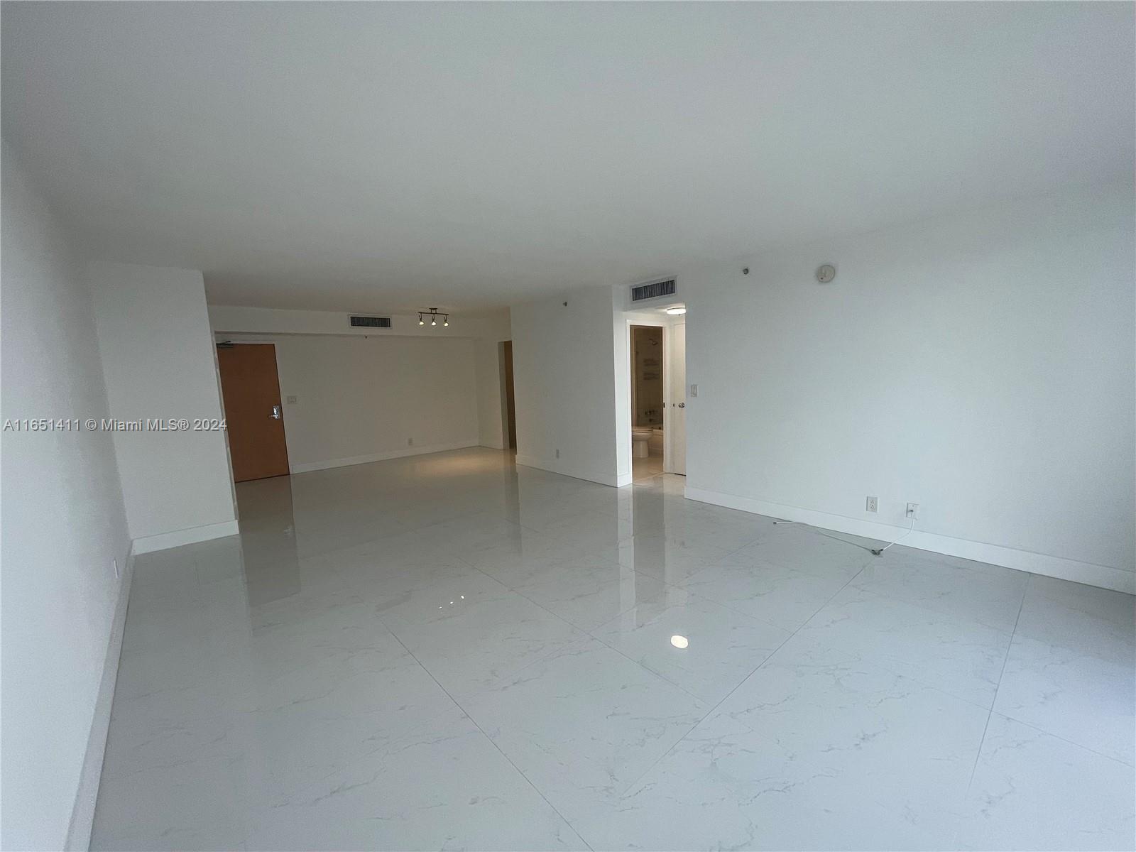 CARLISLE ON THE OCEAN CON - Residential Lease
