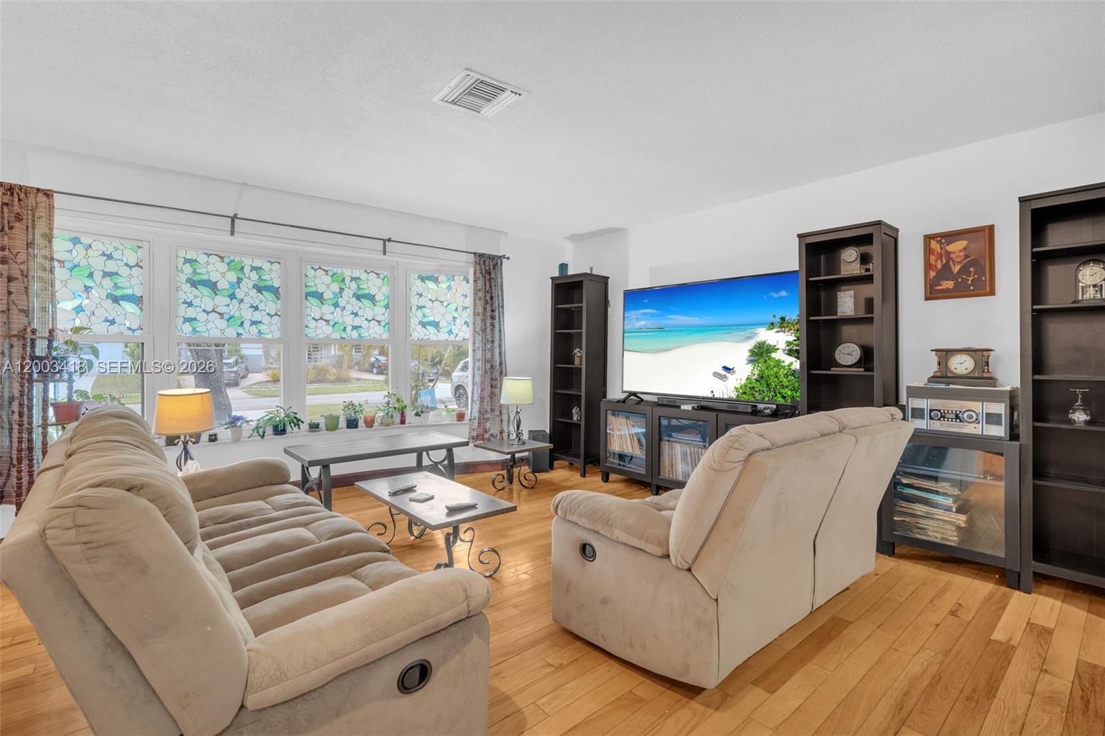 HOLLYWOOD HILLS AMEN PLAT - Residential