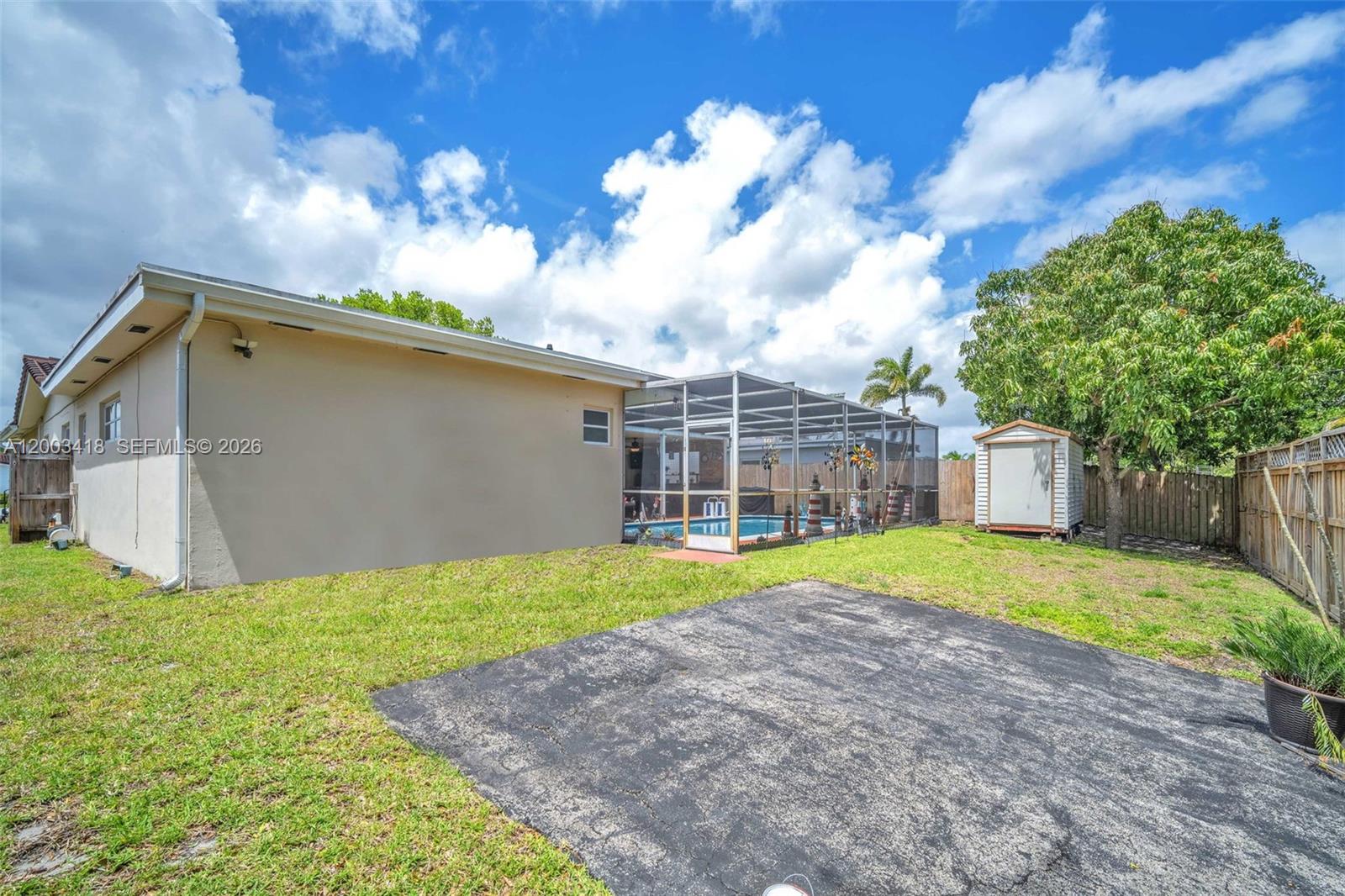 HOLLYWOOD HILLS AMEN PLAT - Residential