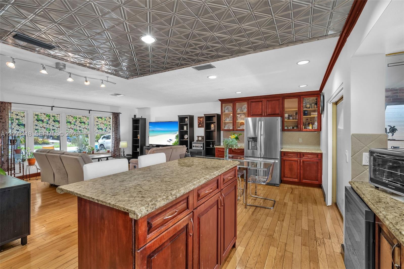 HOLLYWOOD HILLS AMEN PLAT - Residential