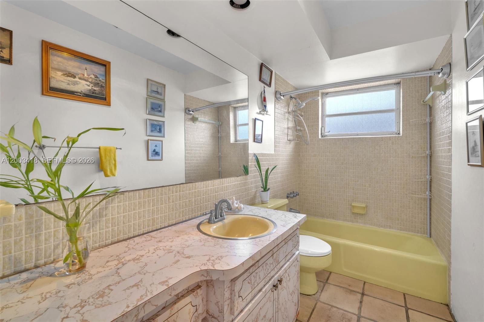 HOLLYWOOD HILLS AMEN PLAT - Residential