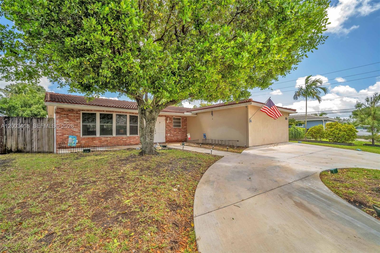 HOLLYWOOD HILLS AMEN PLAT - Residential