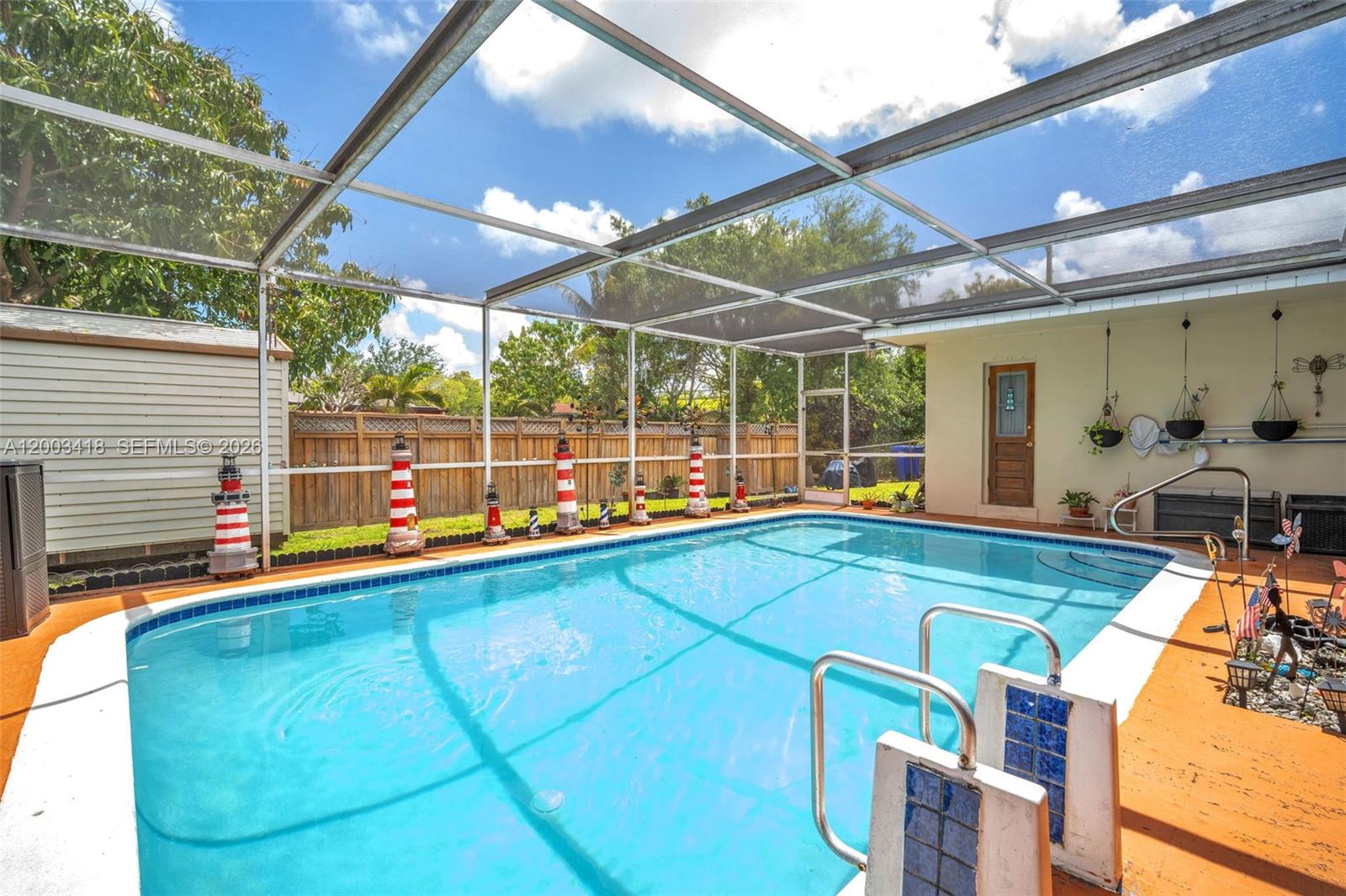 HOLLYWOOD HILLS AMEN PLAT - Residential