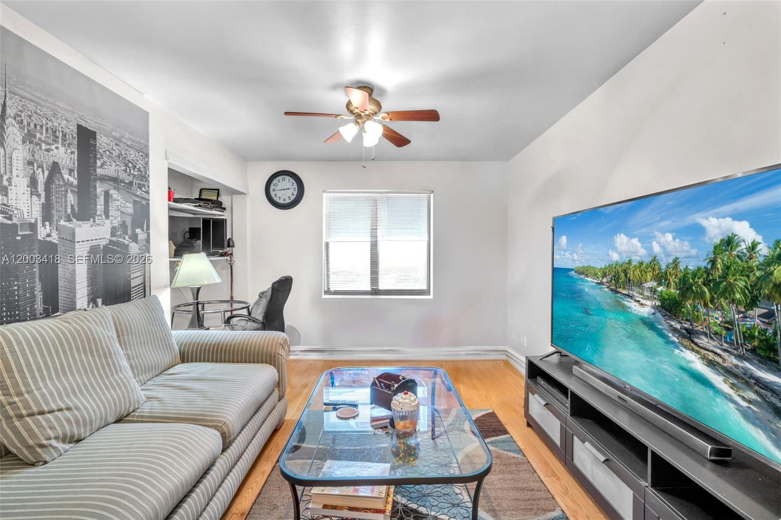 HOLLYWOOD HILLS AMEN PLAT - Residential