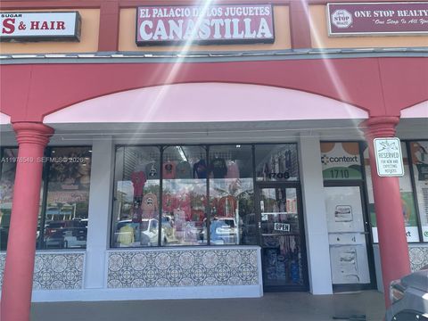 1708 W 68 Street Hialeah FL 33014