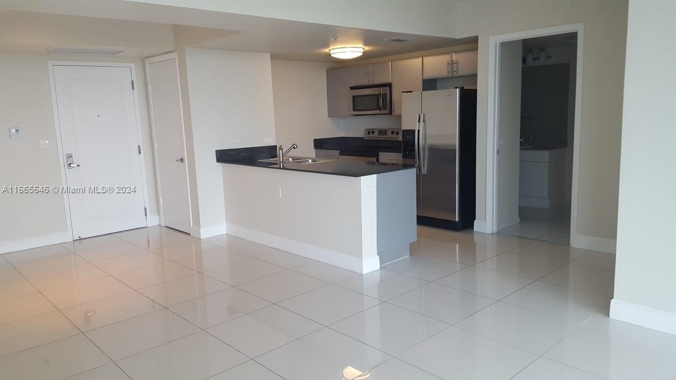 Beautiful and spacious 2/2 at Terrazas Riverpark. Tiled Floors and Stainless steel appliances... Washer/dryer within the unit....Landlord requires: Full background, eviction and credit report. + Income/employment verification...Ammenities in the community include abundantlandscaping, upgraded lobby, pool deck, gym, BBQ and more. Conveniently located in the historic Miami River District with easy access to major roads, minutes from Brickell, beaches and airport.