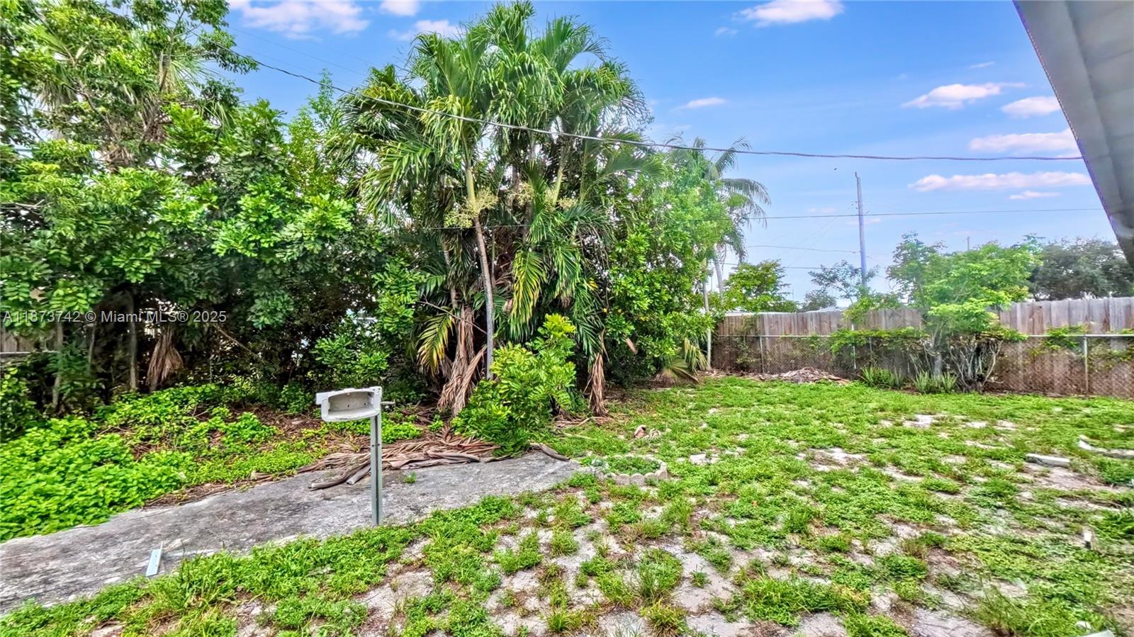 NORTH ANDREWS TERRACE FIR - Residential