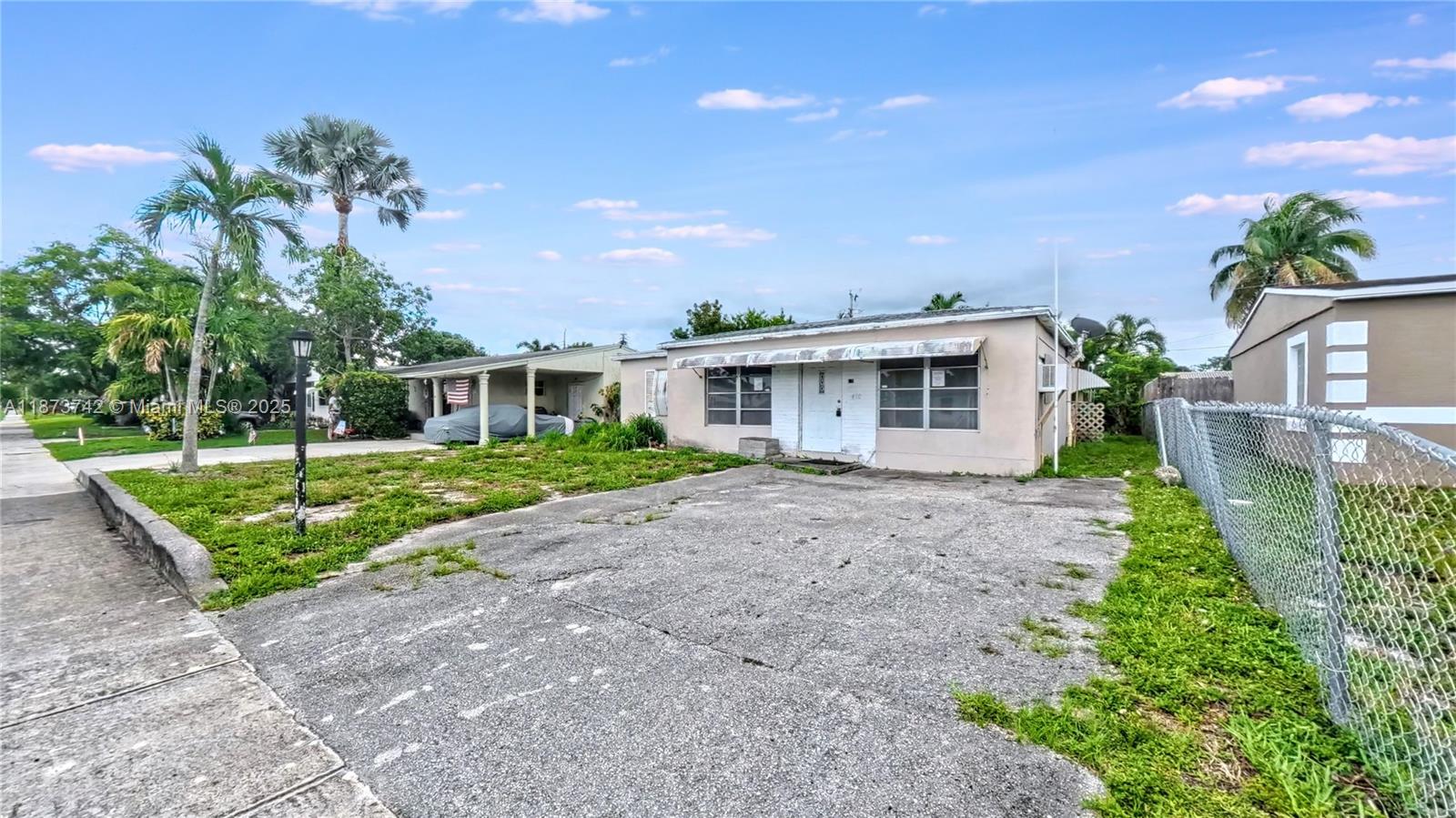 410 NW 52 St