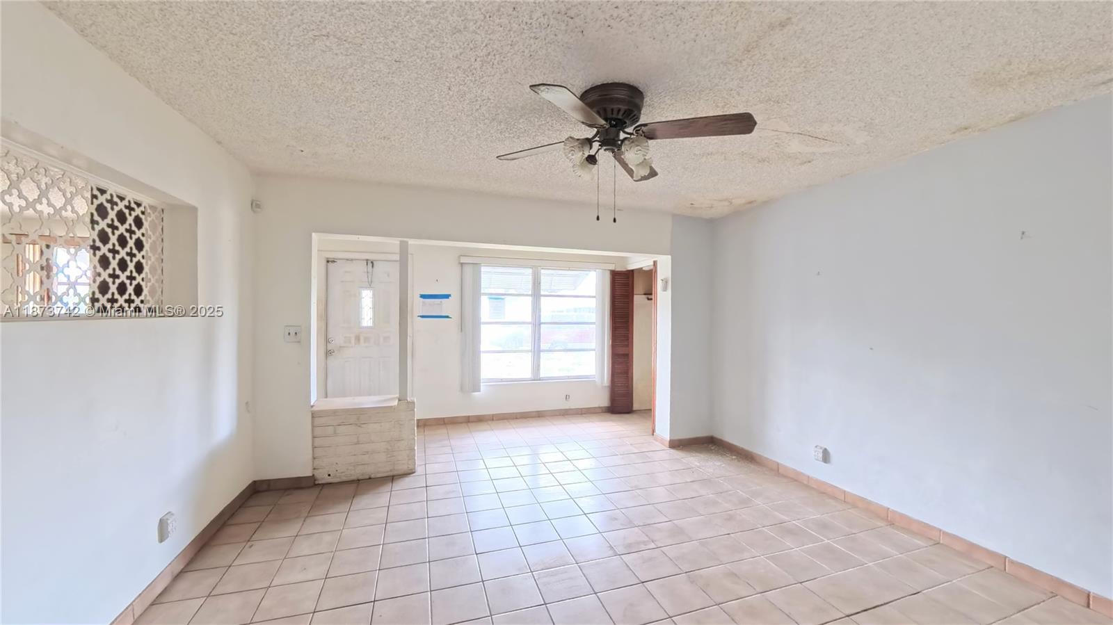 410 NW 52 St
