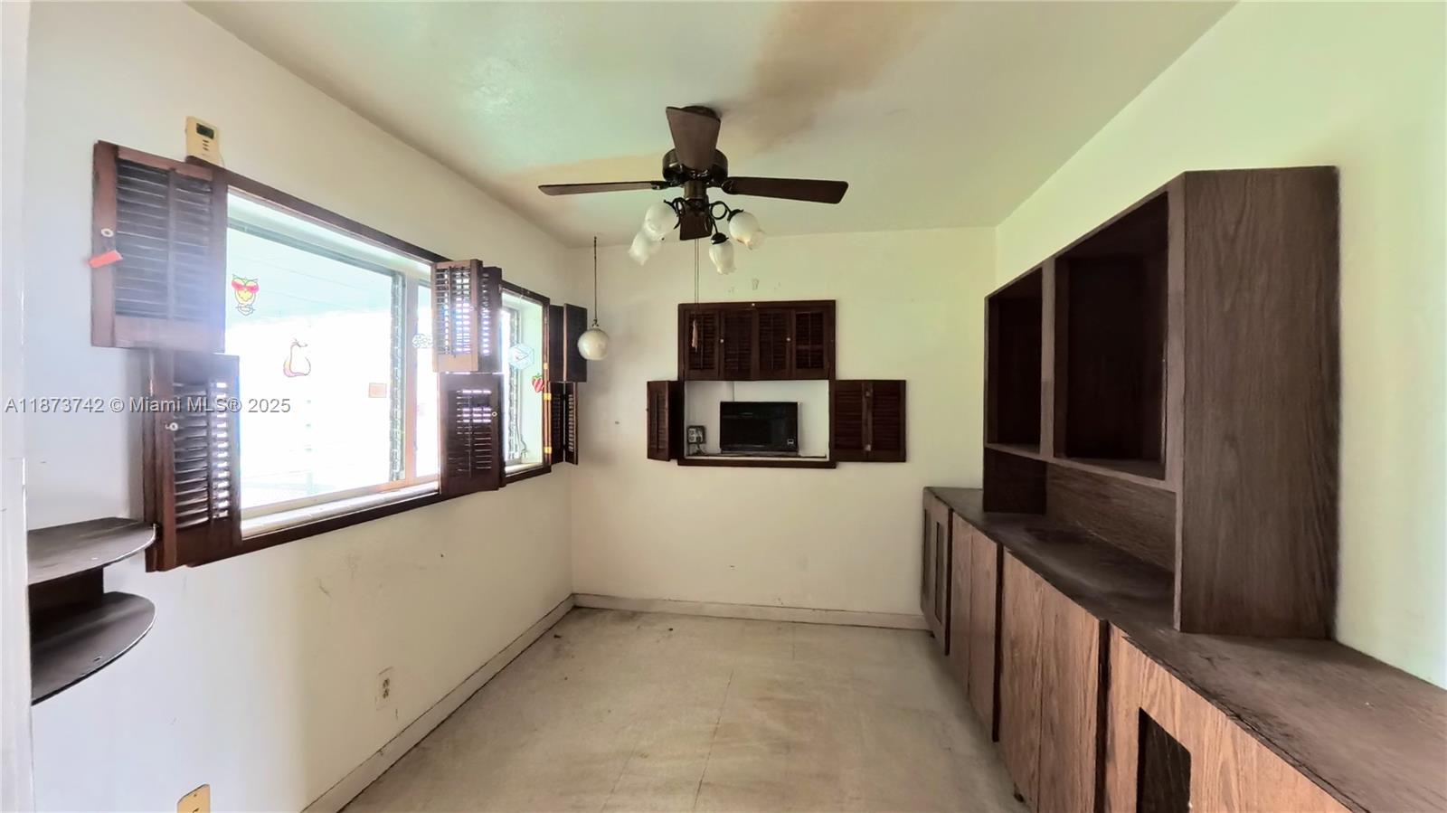 NORTH ANDREWS TERRACE FIR - Residential