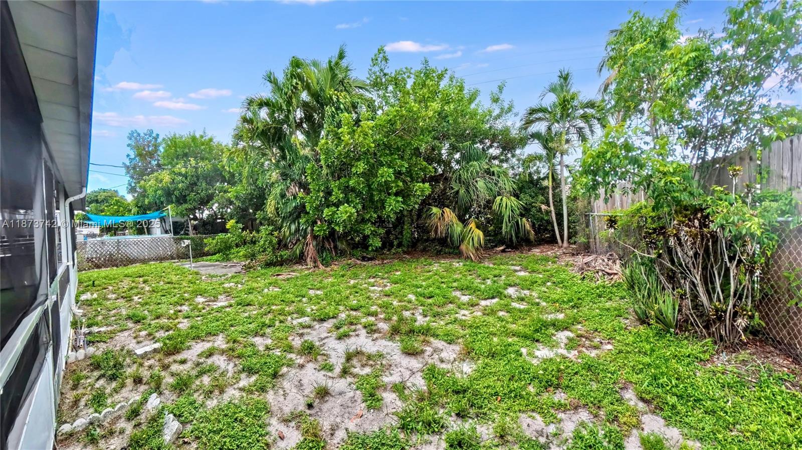 NORTH ANDREWS TERRACE FIR - Residential