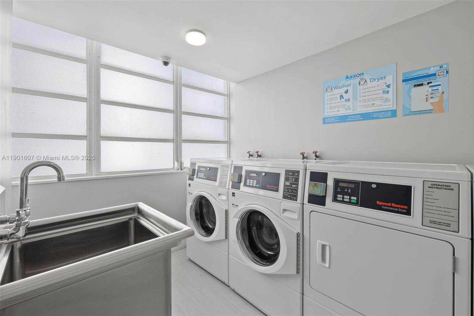 BRICKELL BAY TOWER CONDO - Residential Lease