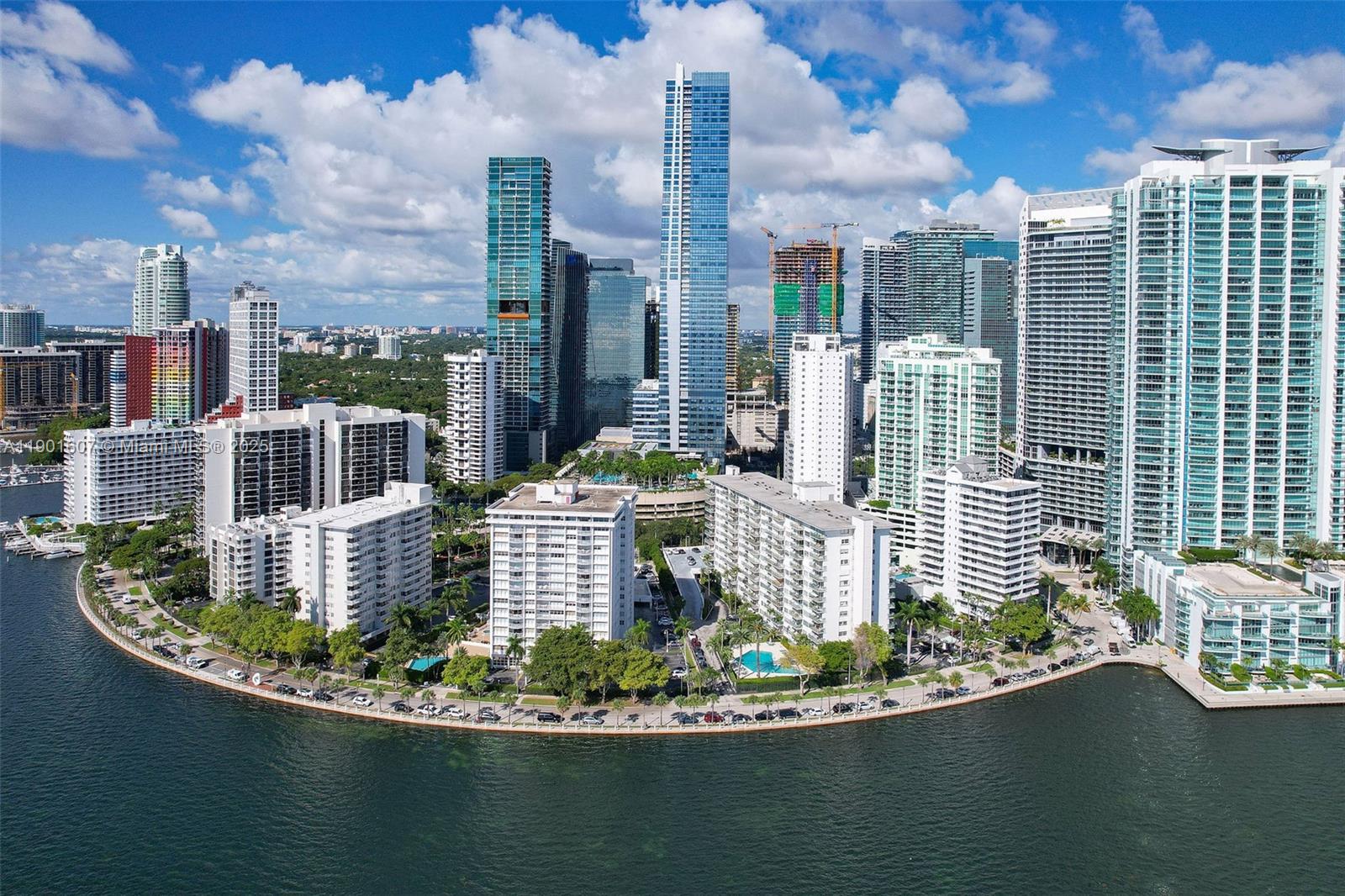 BRICKELL BAY TOWER CONDO - Residential Lease
