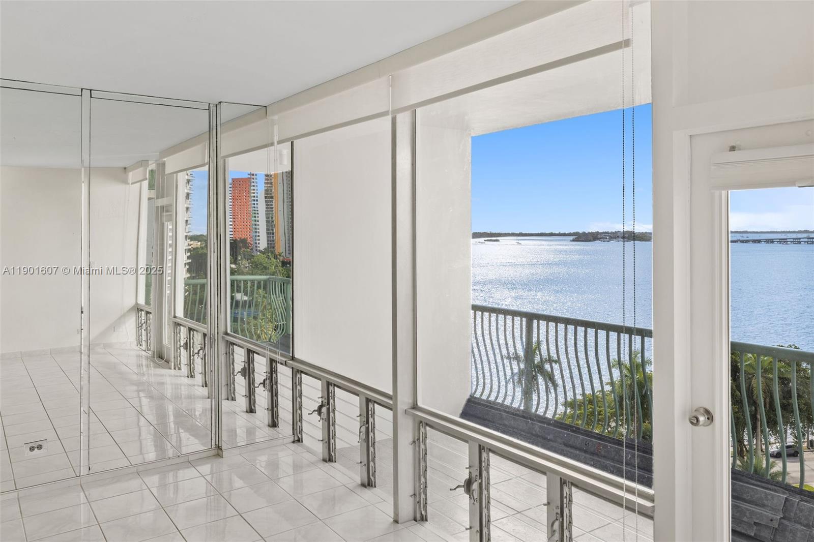 BRICKELL BAY TOWER CONDO - Residential Lease
