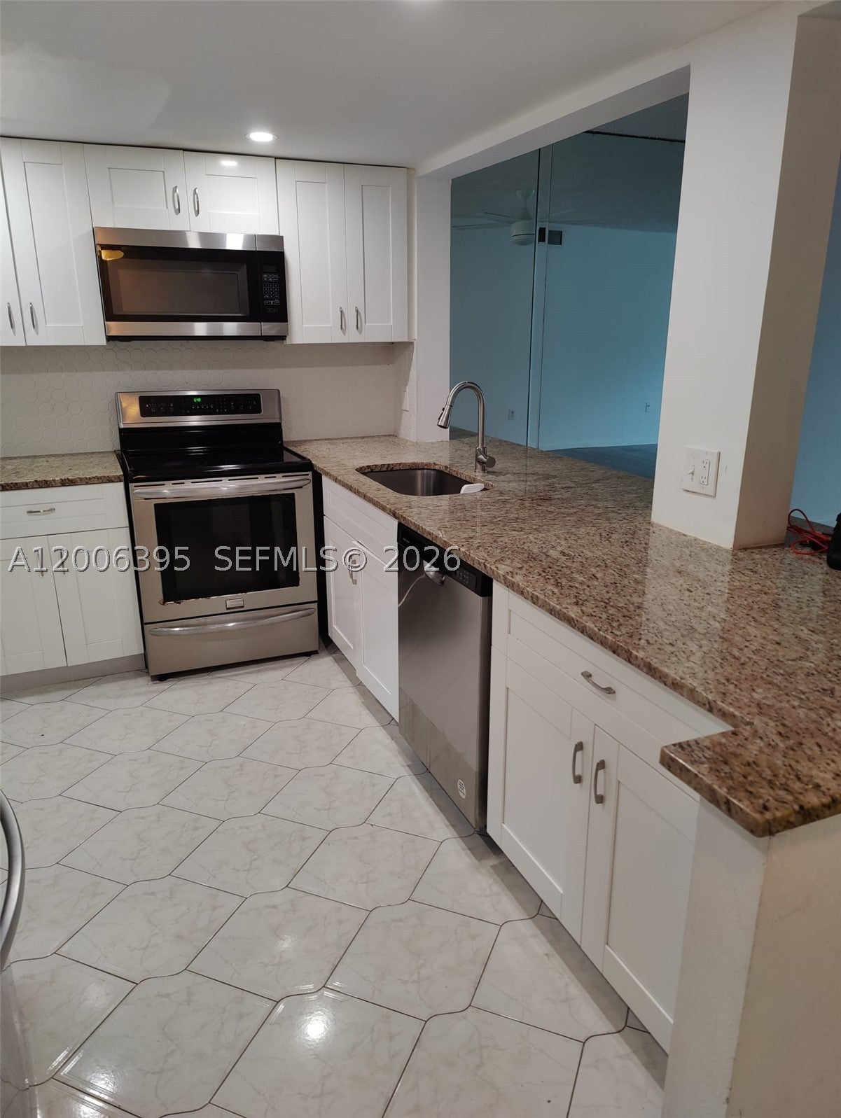 1810 N Lauderdale Ave 2204, North Lauderdale FL 33068