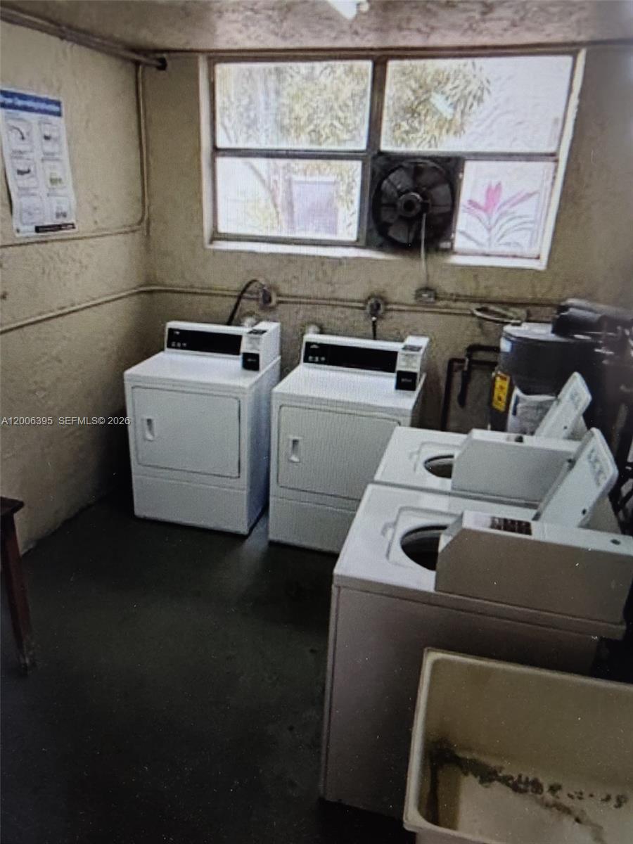 COURTYARDS OF BROWARD CON - Residential