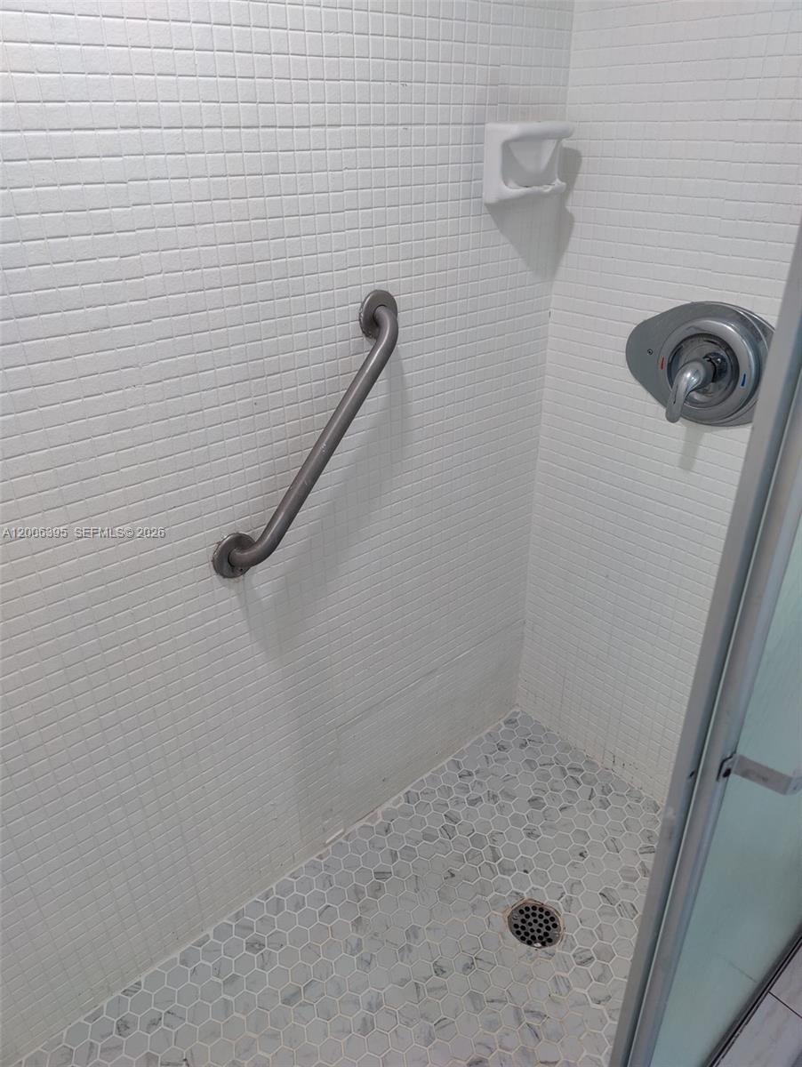 COURTYARDS OF BROWARD CON - Residential