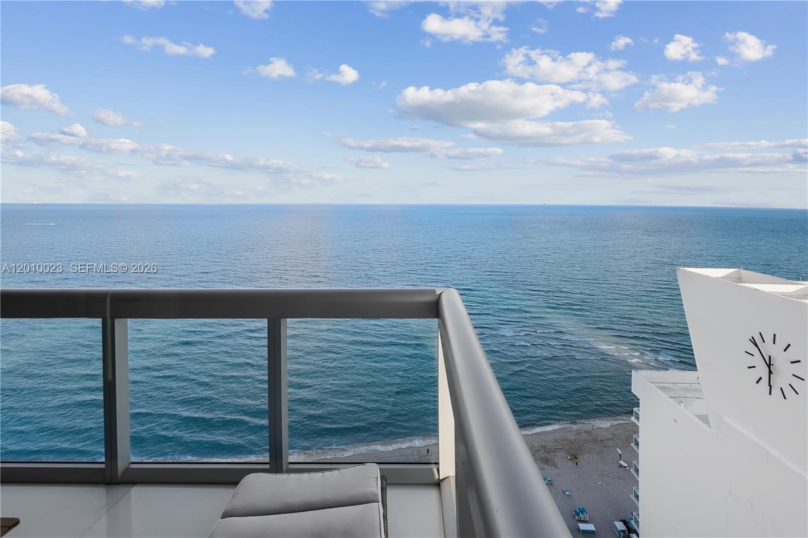 NORTH CARILLON BEACH COND - Residential