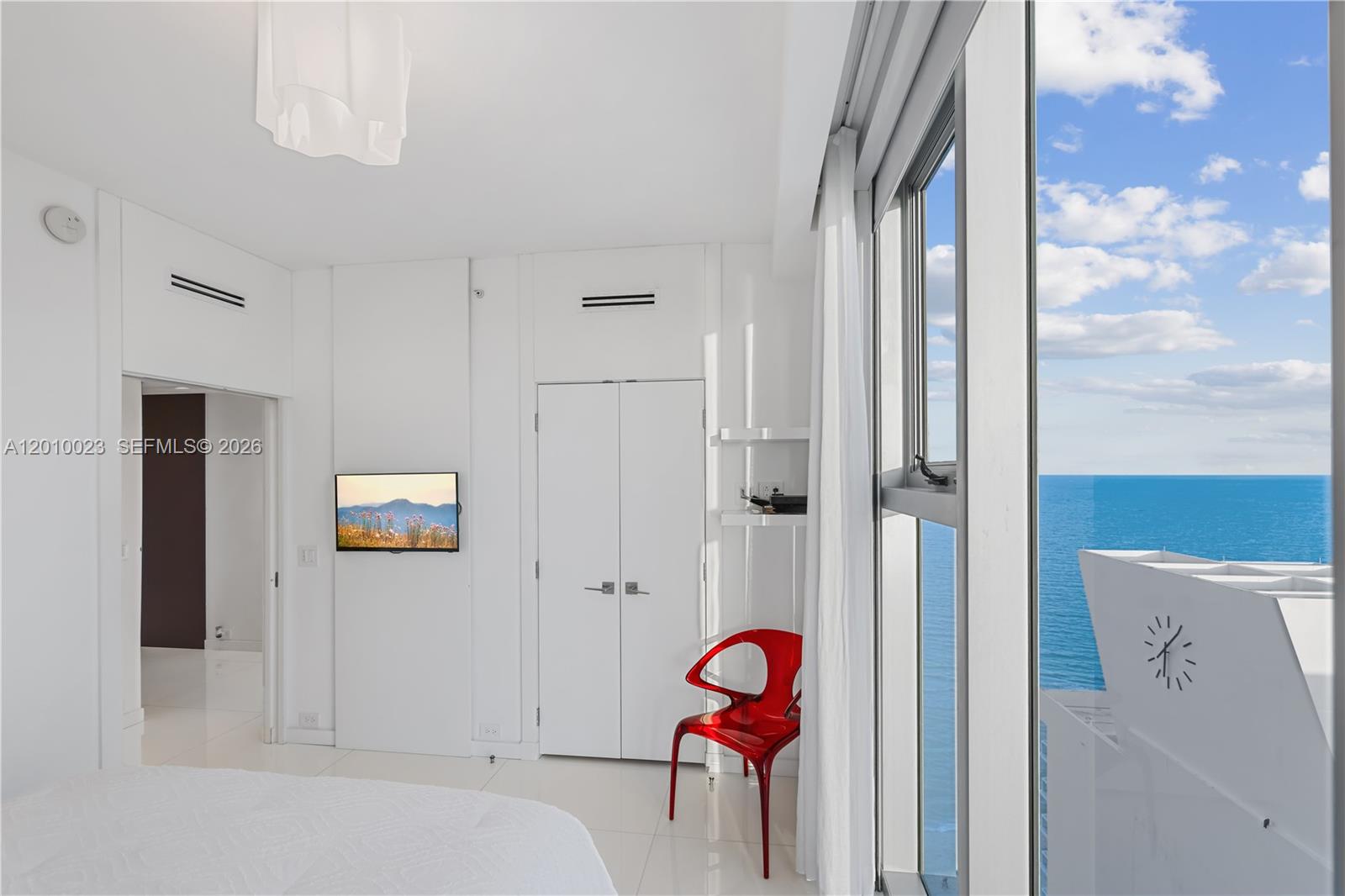 NORTH CARILLON BEACH COND - Residential