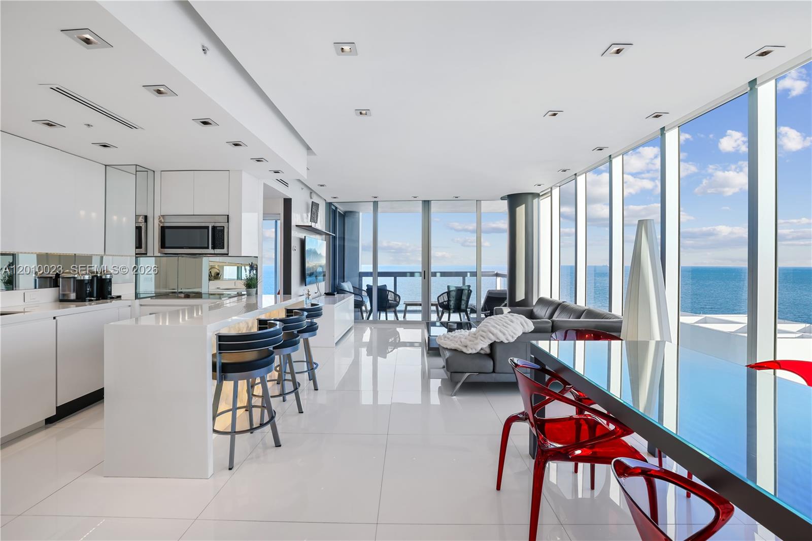 NORTH CARILLON BEACH COND - Residential