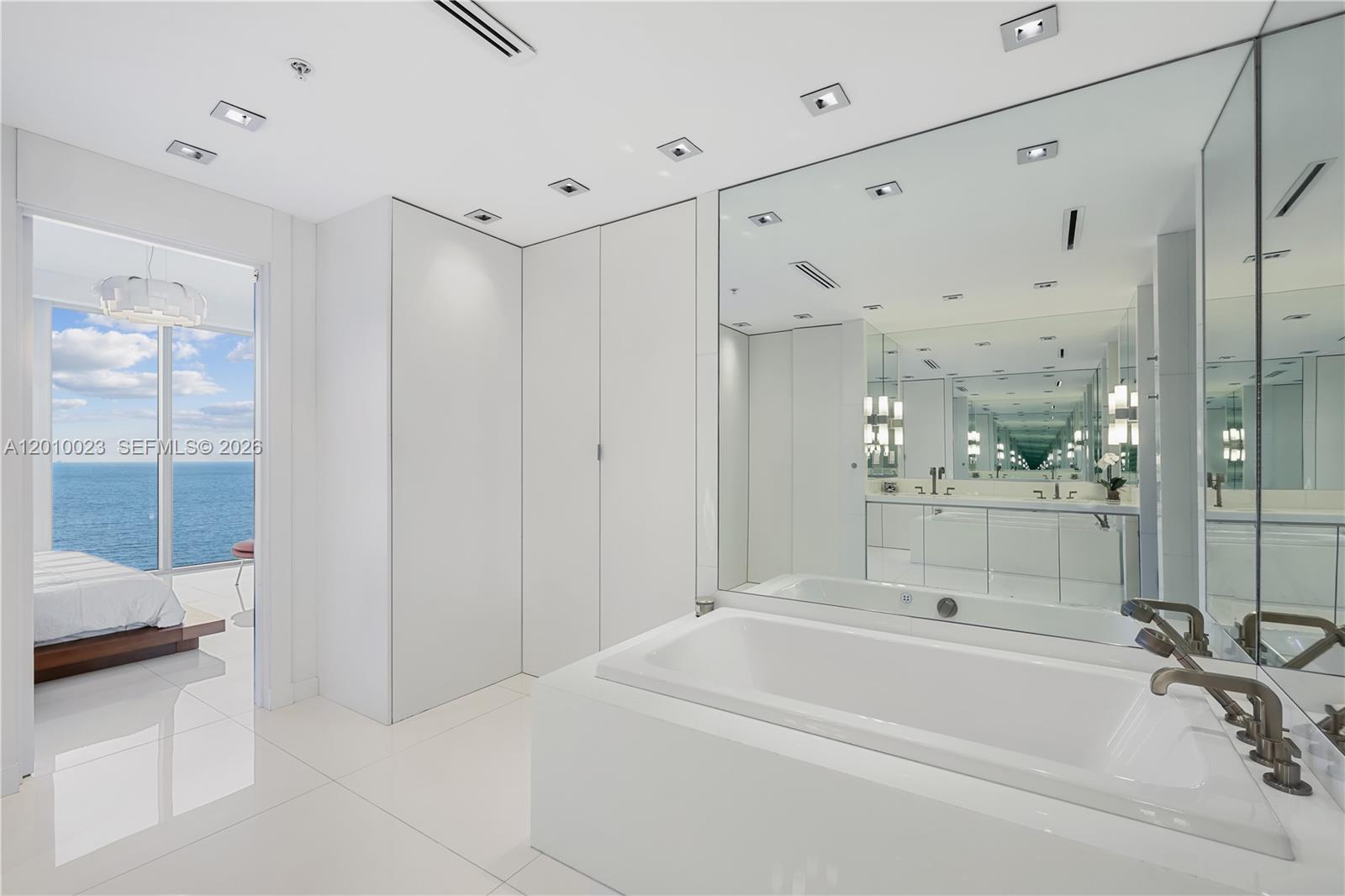 NORTH CARILLON BEACH COND - Residential