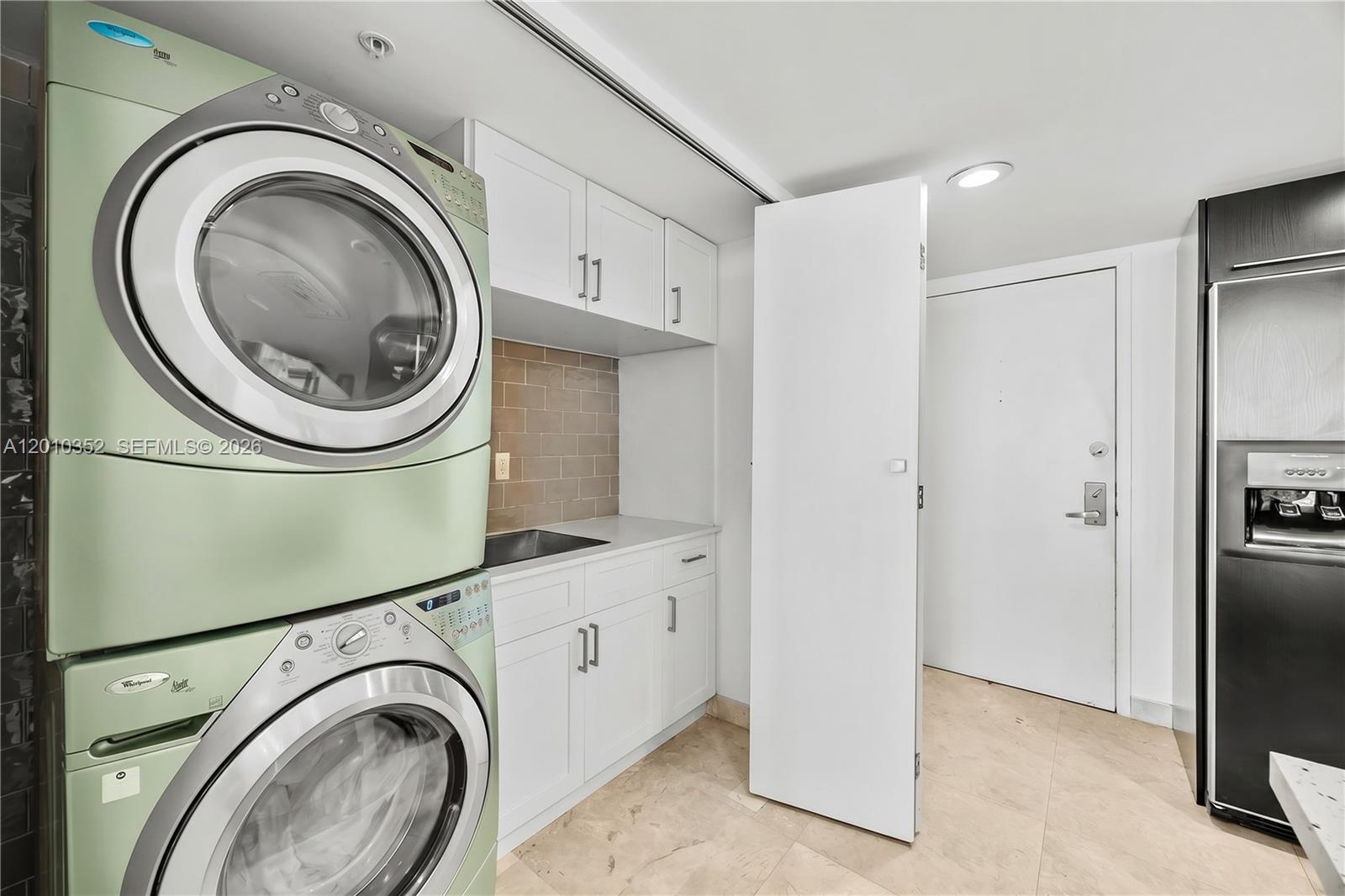 ONYX ON THE BAY CONDO - Residential