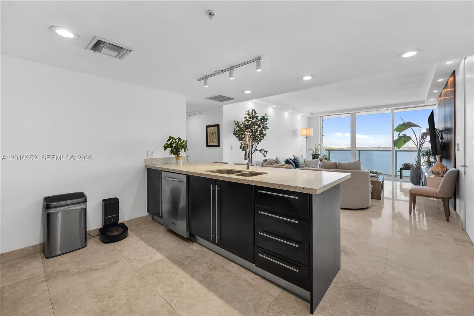 ONYX ON THE BAY CONDO - Residential