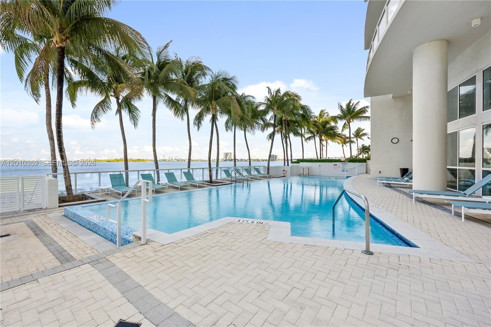 ONYX ON THE BAY CONDO - Residential