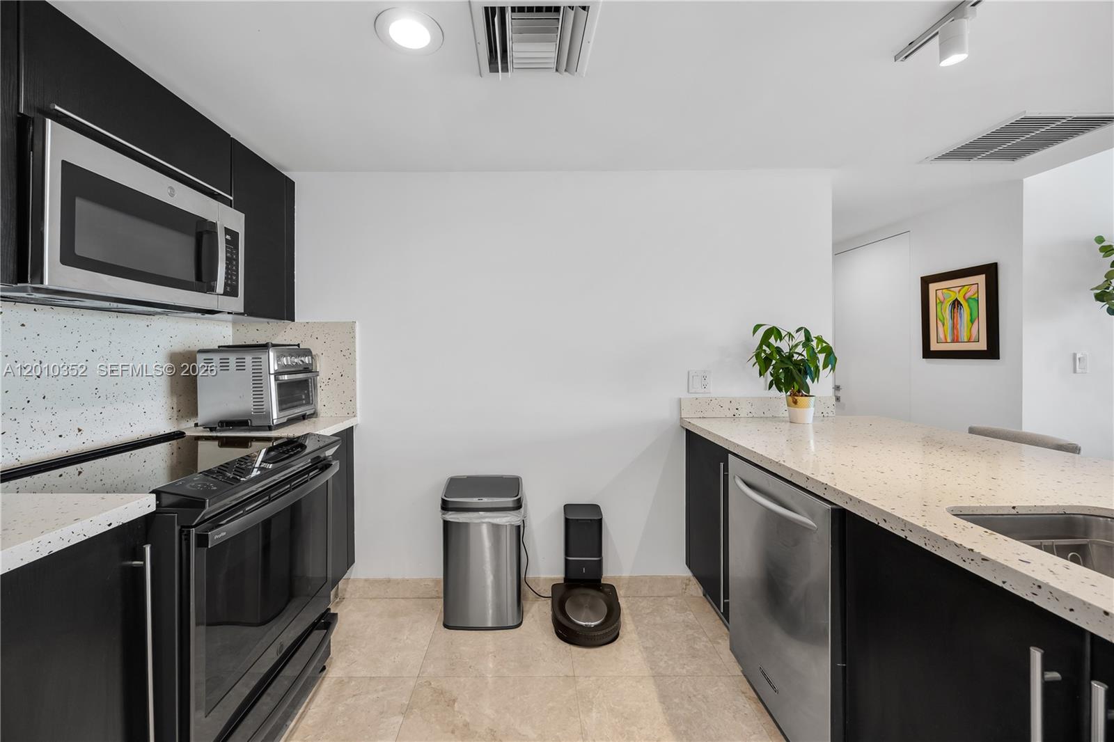 ONYX ON THE BAY CONDO - Residential