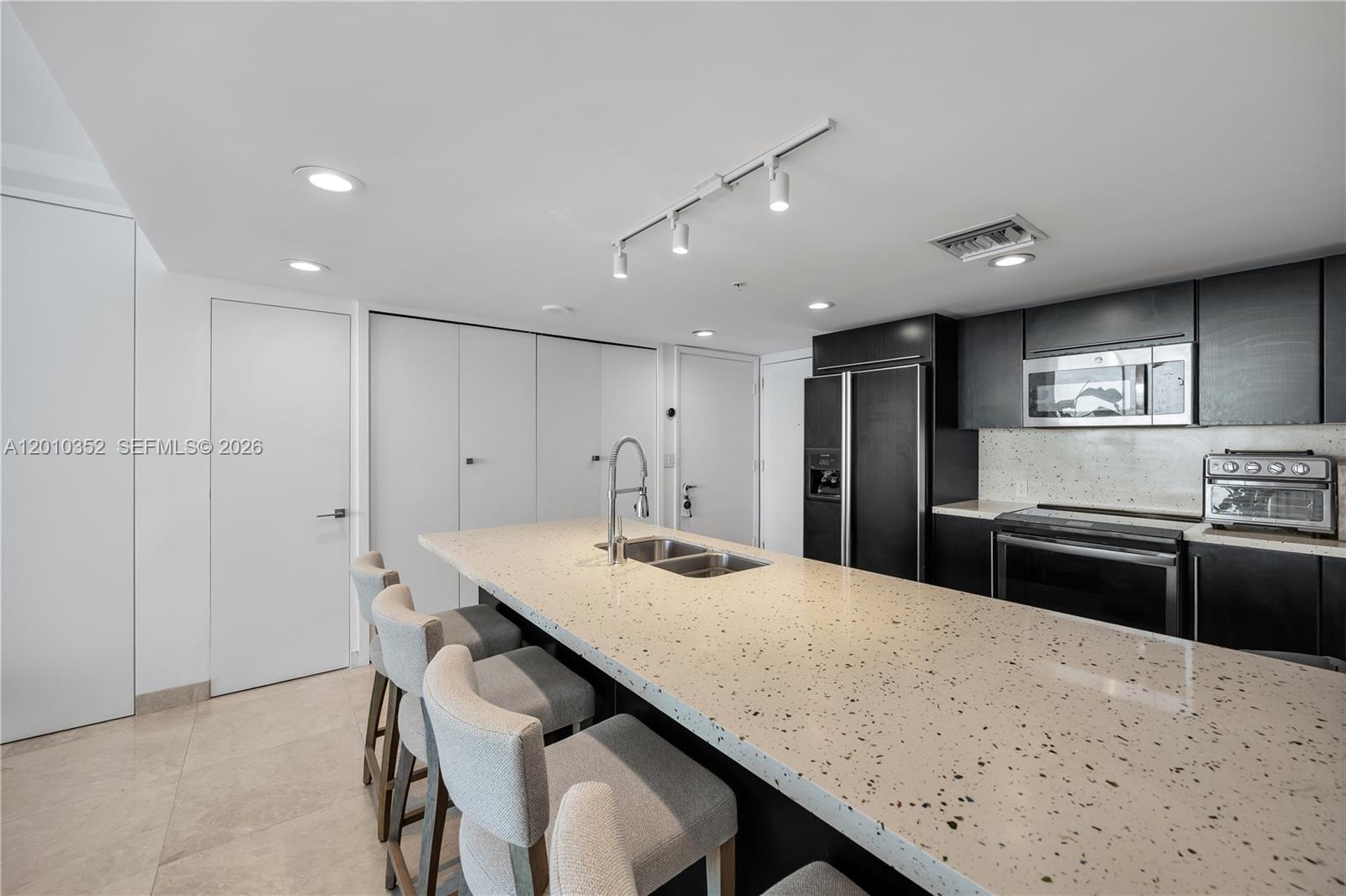 ONYX ON THE BAY CONDO - Residential
