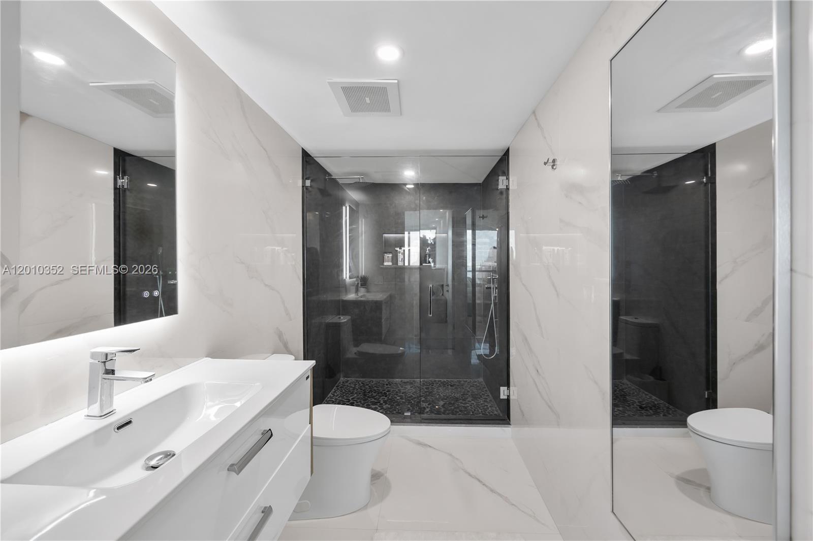 ONYX ON THE BAY CONDO - Residential