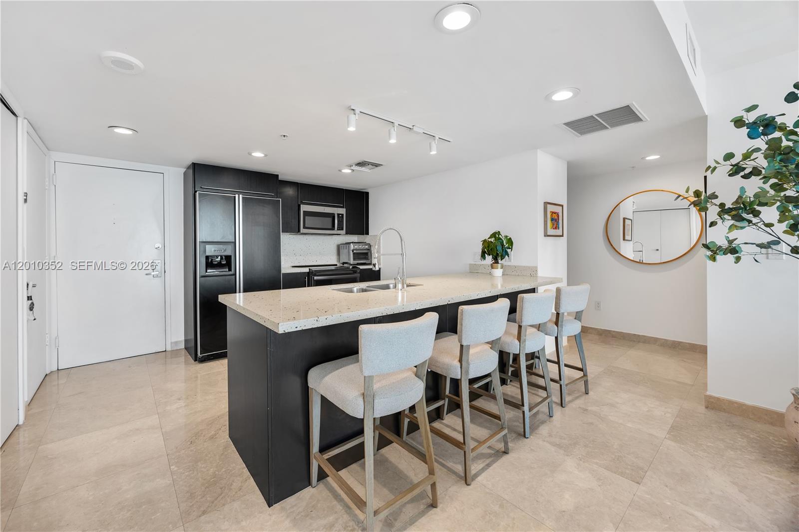 ONYX ON THE BAY CONDO - Residential