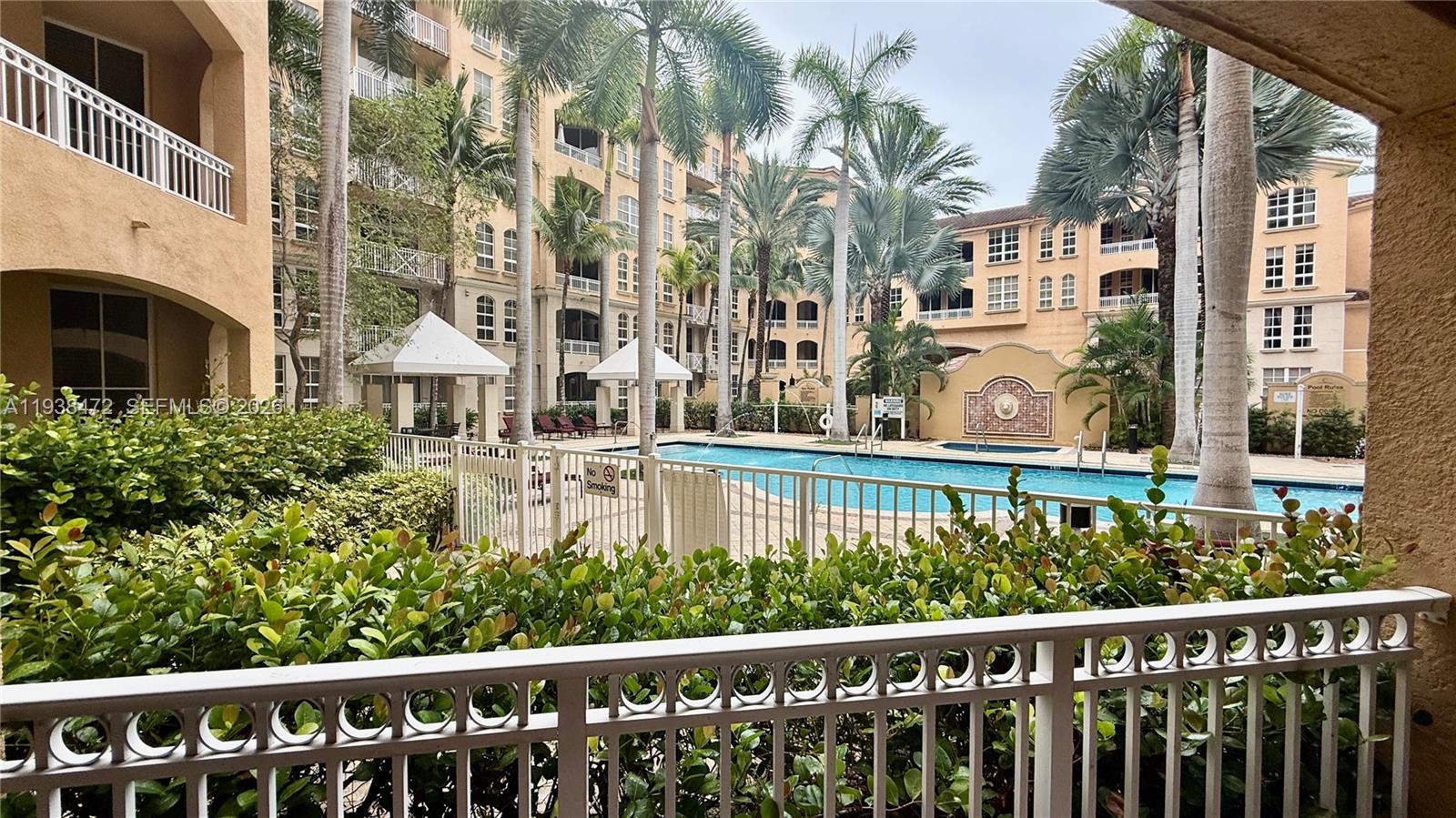 ALAQUA CONDO - Residential