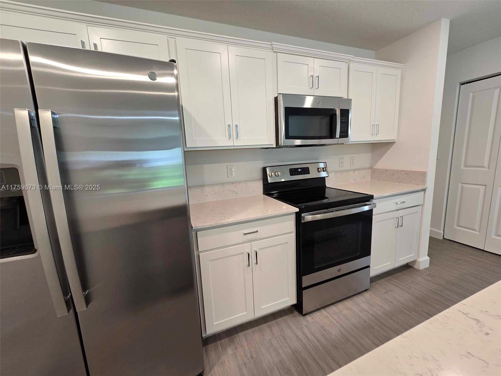 MEDITERRANEA - Residential Lease