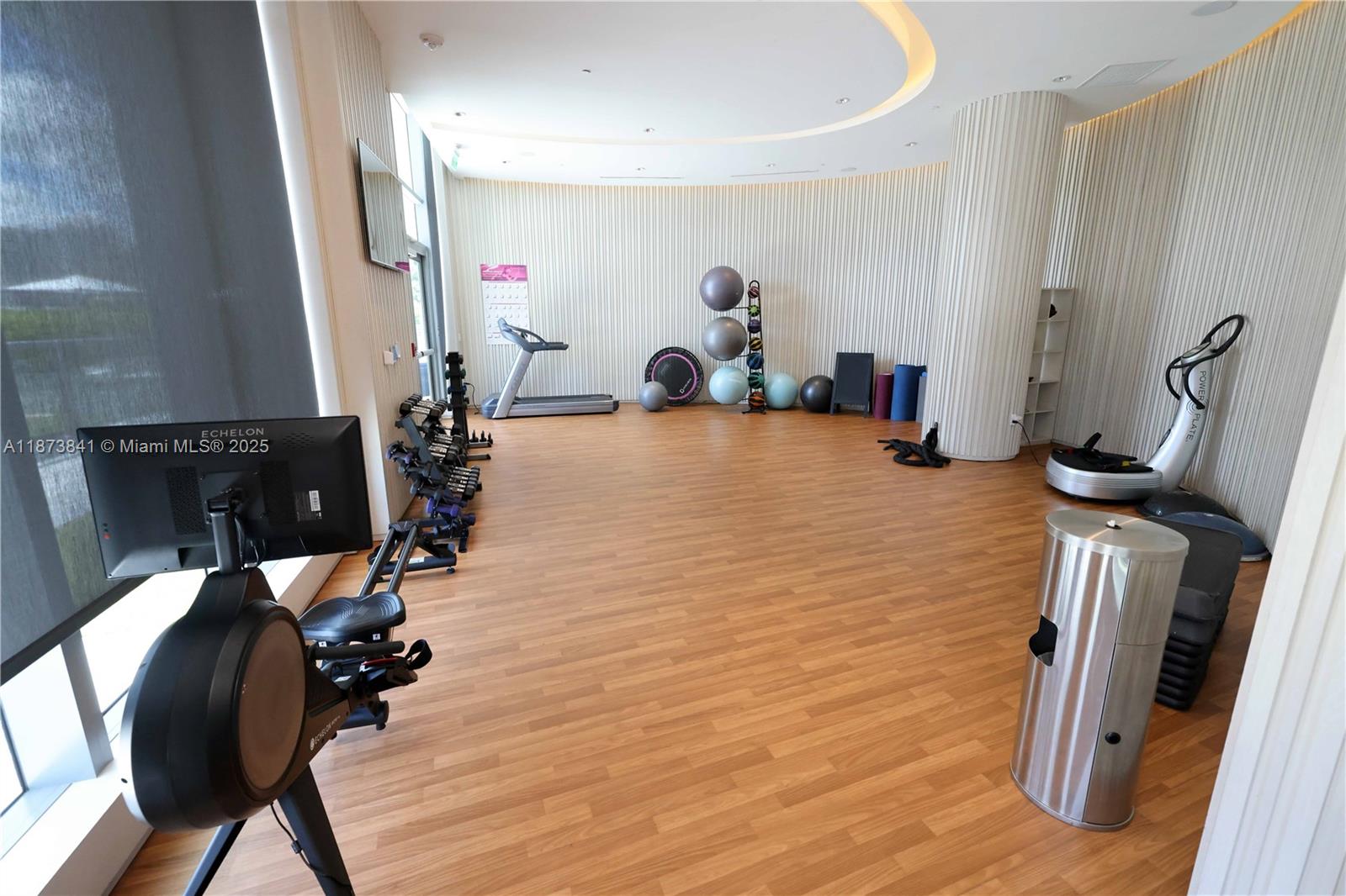 ECHO CONDO - Residential